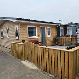 Beautiful & Stunning 1-Bed Chalet In Bridlington Villa Exterior photo