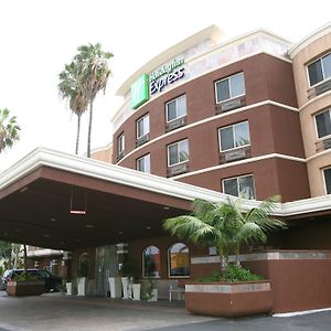 Holiday Inn Express San Diego South - Chula Vista Exterior photo