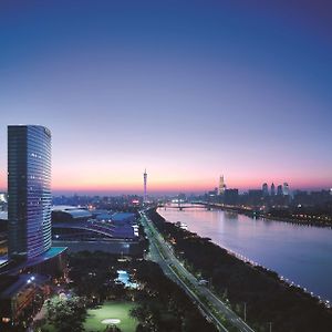 Hotel Shangri-La Guangzhou-3 Minutes By Walking To Canton Fair Complex Exterior photo