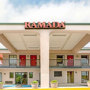 Hotel Ramada By Wyndham Pelham Exterior photo