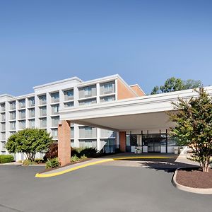 Holiday Inn University Area Charlottesville By Ihg Exterior photo