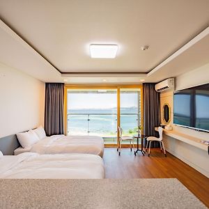Areumdaun Resort Jeju Exterior photo