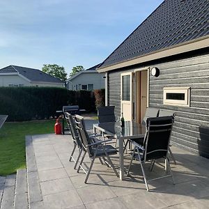 Holiday Home On The Recreational Lake Lathum Exterior photo