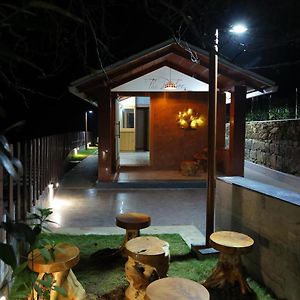 Hotel The Pear Tree Yercaud Exterior photo