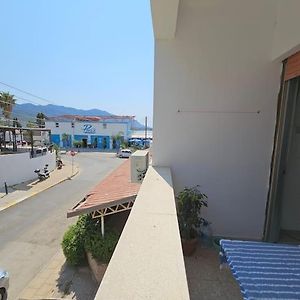 Apartamento Cosy Flat Next To Beach Kyrenia  Exterior photo