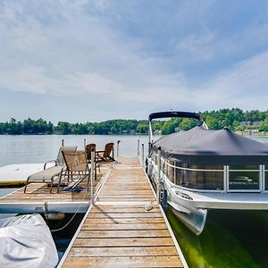 Pet-Friendly Queensbury Home With Screened Porch Exterior photo