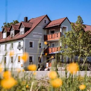 Hotel Gasthaus Zur Linde Dombuhl Exterior photo