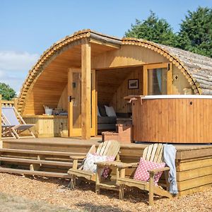 Barnhorn Glamping Villa Hooe Exterior photo