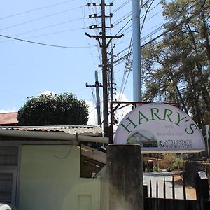 Harry'S Bed And Breakfast1 Shillong Exterior photo