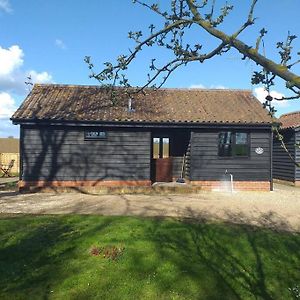 Rose Chalet Villa Framlingham Exterior photo