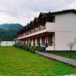 Qcent Woods Resort & Spa, Rishīkesh Exterior photo