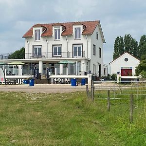 Hotel Het Veerhuis Oeffelt Exterior photo