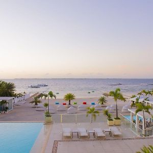 Movenpick Hotel Mactan Island Cebú Exterior photo