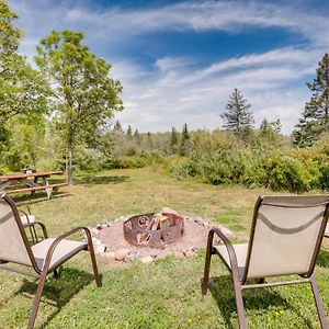 Pet-Friendly Iron River Cabin With Fire Pit! Villa Exterior photo