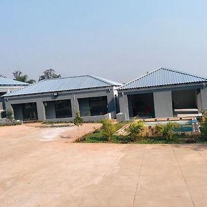 Lugogo Guesthouse Thohoyandou Exterior photo