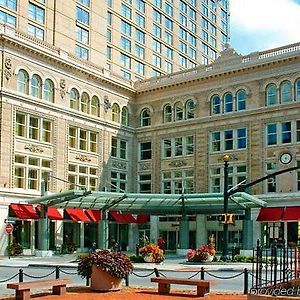 Hotel Lancaster Marriott At Penn Square Exterior photo