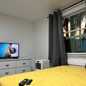 New Relaxing Room With Queen Bed Near Mia-Fiu-Dolphina Mall Miami Exterior photo