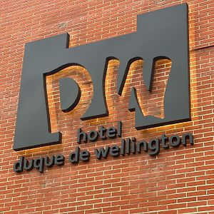 Duque De Wellington Hotel Vitoria Exterior photo