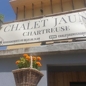 Chalet Jaune Pinea Sarcenas Exterior photo