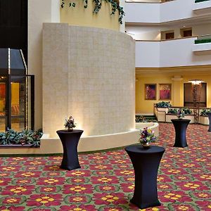 Radisson Hotel Cedar Rapids Interior photo