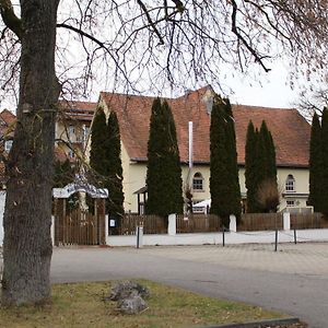 Hotel Am Friedberger See Friedberg  Exterior photo