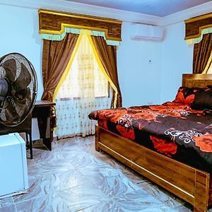 Select Captivating Room With 1Kingsized Bed Abuja Exterior photo