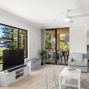 Apartamento Esplanade Escape - Beachfront Family Bliss Wollongong Exterior photo