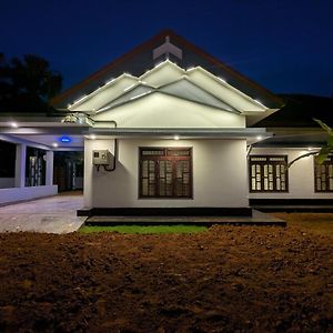 Kathir Guest House Jaffna Exterior photo