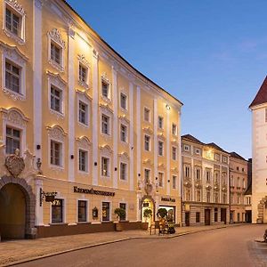 Hotel Amedia Plaza Wels, Trademark Exterior photo