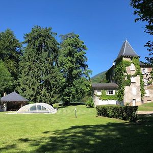 Le Clos Du Tulipier Bed and Breakfast La Chapelle-du-Bard Exterior photo