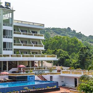 Sparv Aulakhs Resort Mandrem Exterior photo