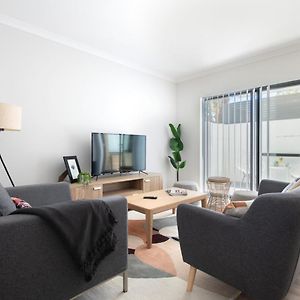 Apartamento Modern Cozy Perth Exterior photo