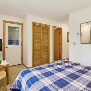 Hotel Unit Only Queen Bed-Full Bathroom, Sleeps 2 Highridge J5A Killington Exterior photo