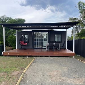 Country Tracks Villa Willowbank Exterior photo