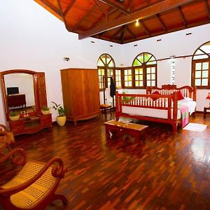 Hotel Rockwood Vila Kandy Exterior photo