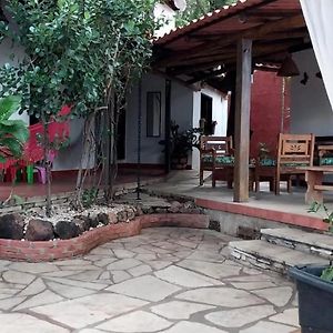 Pousada Villa Peri - Seu Refugio Em Pirenópolis Exterior photo