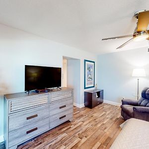 Apartamento Parrot'S Cove St. Pete Beach Exterior photo