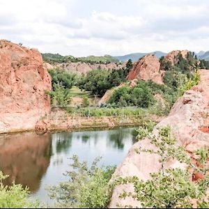 The Red Barn Mountain House Villa Colorado Springs Exterior photo