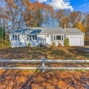 Cozy Spacious Home Walk To The Beach And 1 Mile To Downtown Hyannis Barnstable Exterior photo