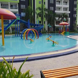 Ipoh Waterpark Pool View Homestay Exterior photo