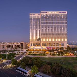 Hotel Hilton San Diego Bayfront Exterior photo