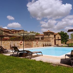 Villa Le Beringhe - Wine Pool & Relax Colle di Val d'Elsa Exterior photo