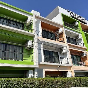 Hotel The Season Airport Udonthani Exterior photo