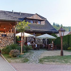 Penzion a restaurace Staré Časy Horní Bečva Exterior photo