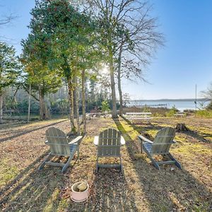 Tranquil River House With Grill And Views, Near Town! Weems Exterior photo