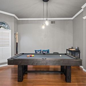 Heated Pool Pooltable Hottub Sleeps 16 Renovated Villa McKinney Exterior photo