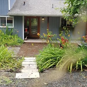 Creekside Bed And Breakfast Guest Room Deerhorn Exterior photo