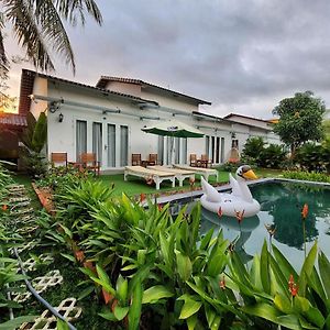 Ninila Villa Phu Quoc Exterior photo
