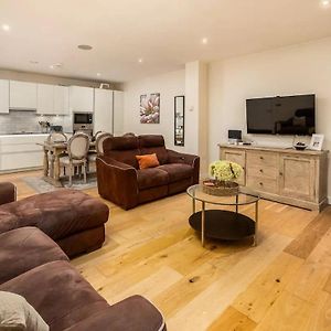 Apartamento Pass The Keys Stylish Central St Albans Flat With Free Parking Exterior photo