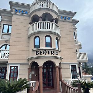 Beatrix Lux Hotel Budva Exterior photo